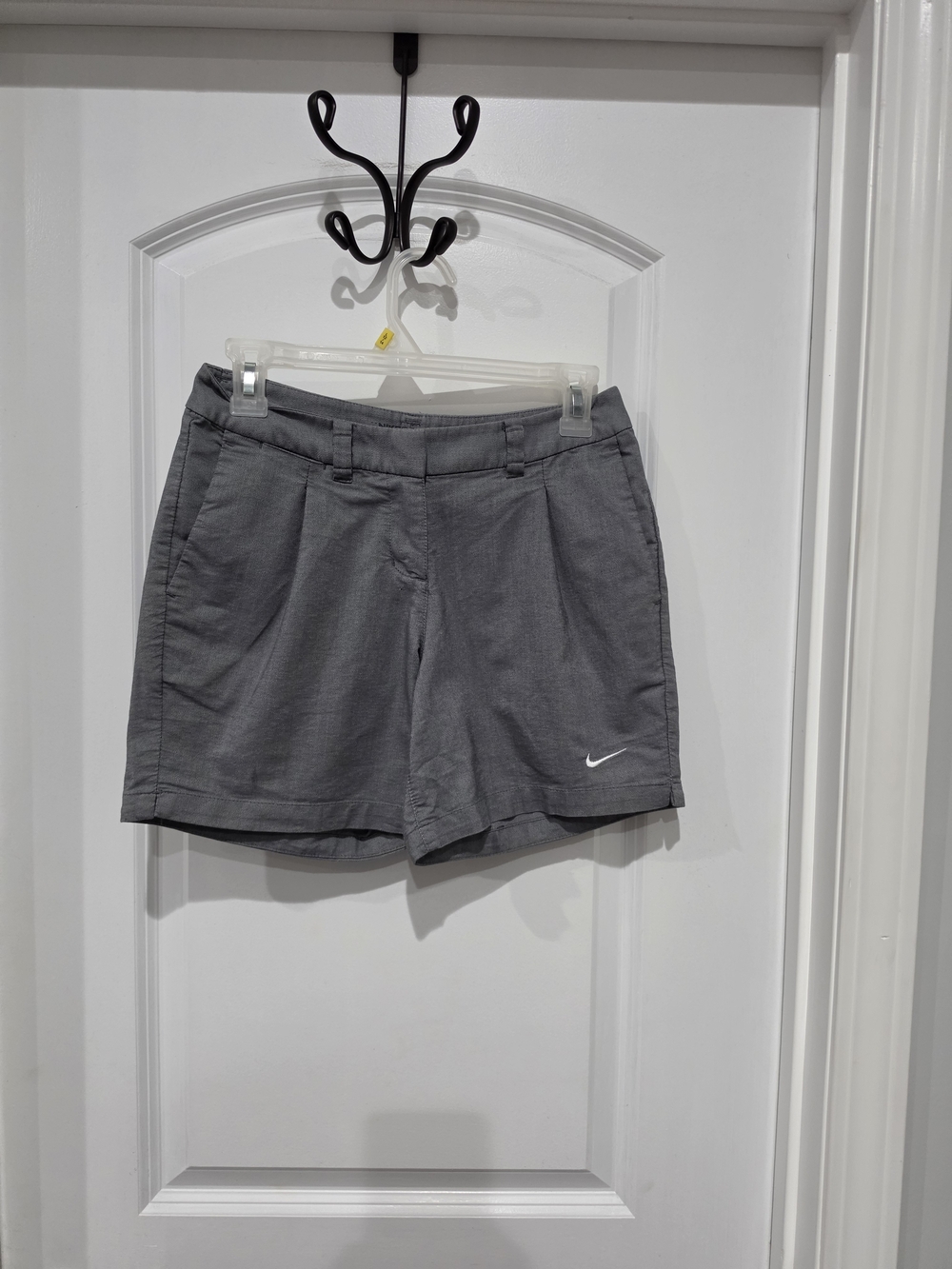 Nike Women's Gray Athletic Golf Shorts